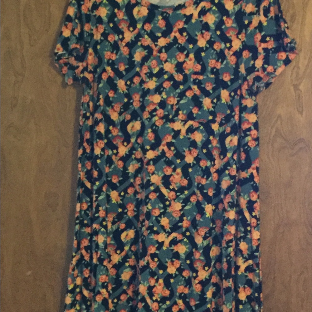 LuLaRoe Carly